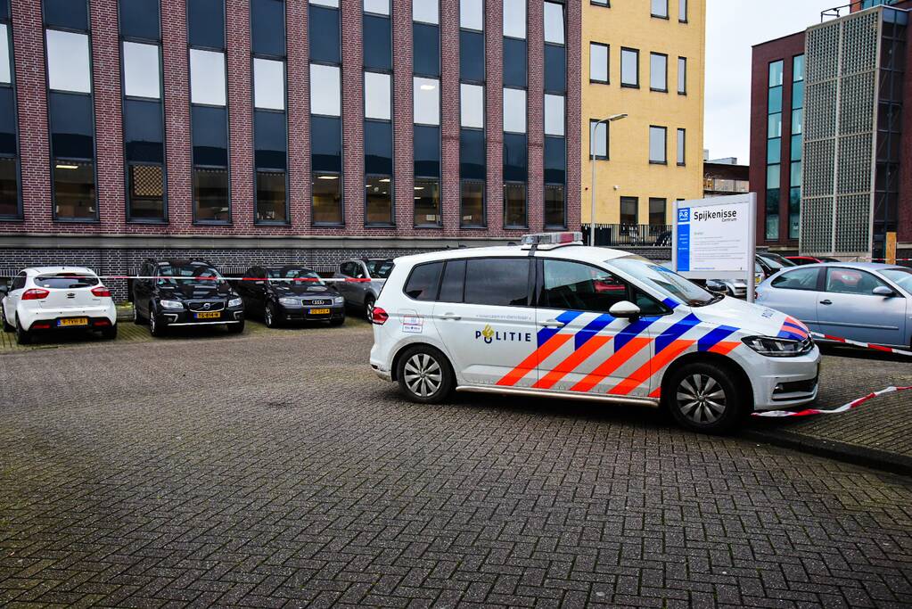 Persoon zwaargewond bij steekpartij