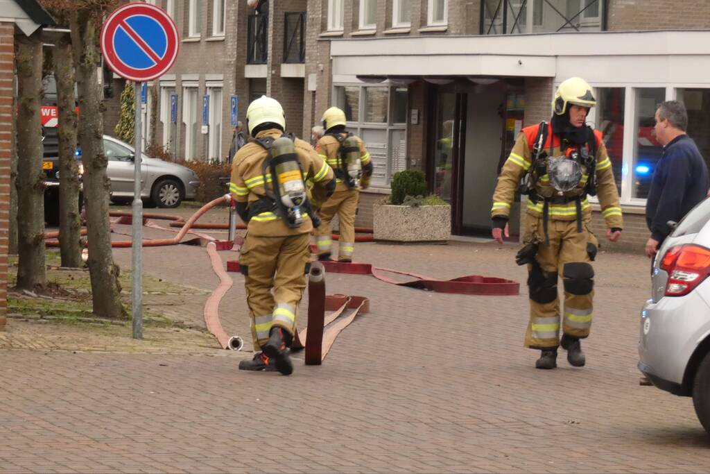 Veel rook bij brand in winkel