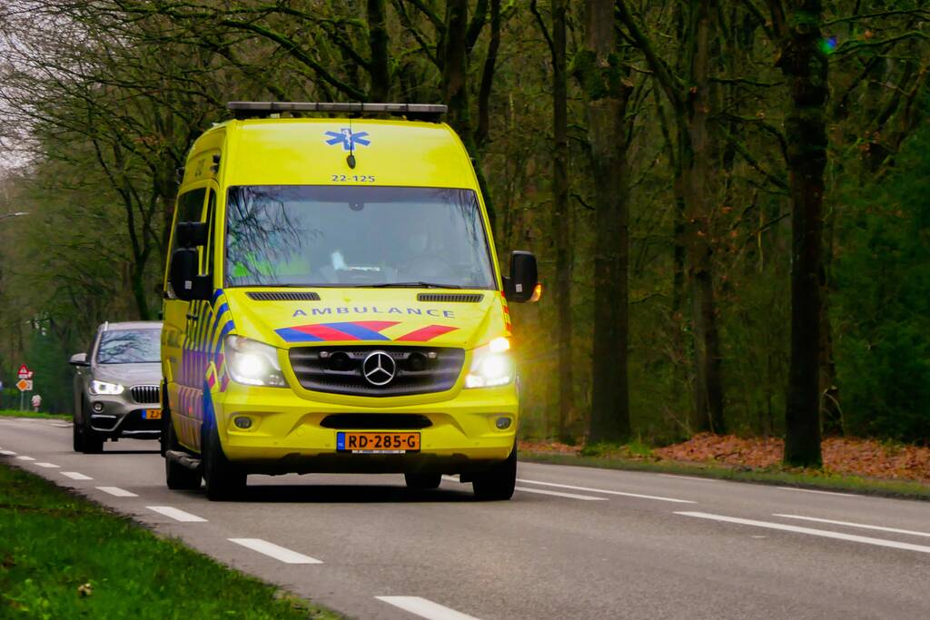 Persoon gewond na ongeval op fietspad