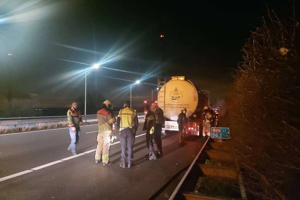 Brand in vrachtwagen snel onder controle