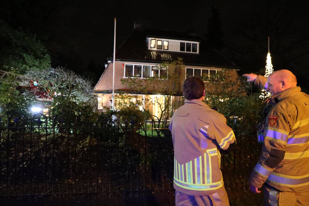 Schoorsteenbrand snel geblust