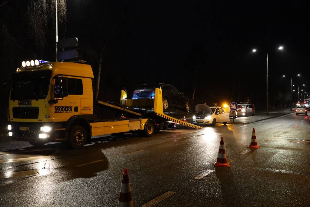 Persoon gewond bij botsing op kruising