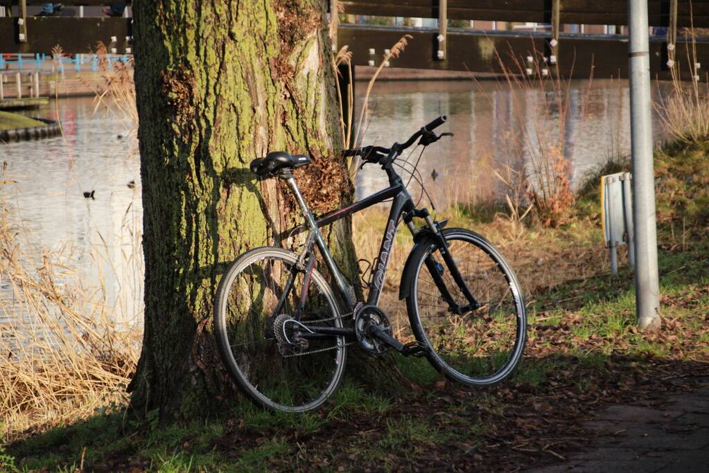 Man gewond na val met fiets