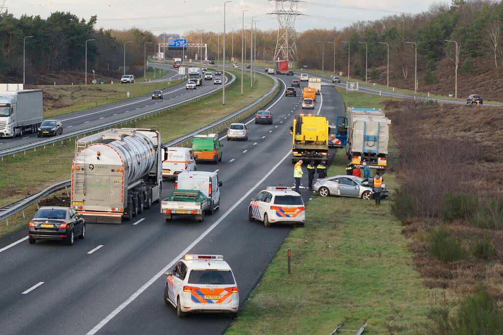 Vangrail heeft veel schade na ongeval