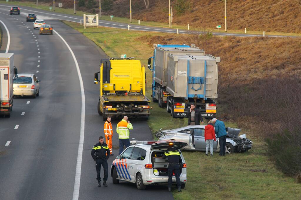 Vangrail heeft veel schade na ongeval