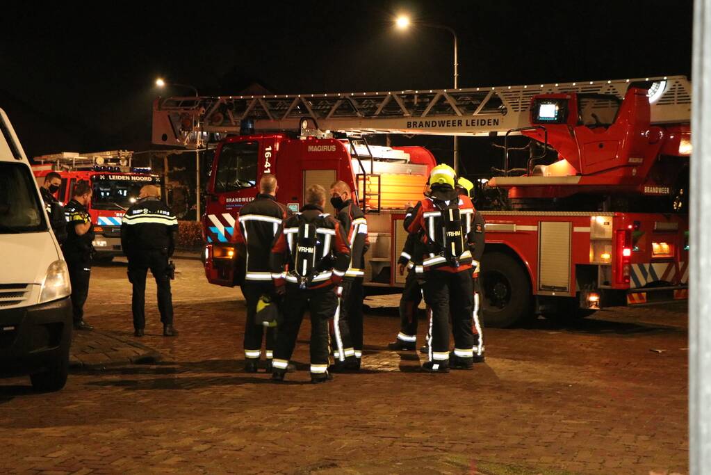 Brandweer doet onderzoek bij Turnhal