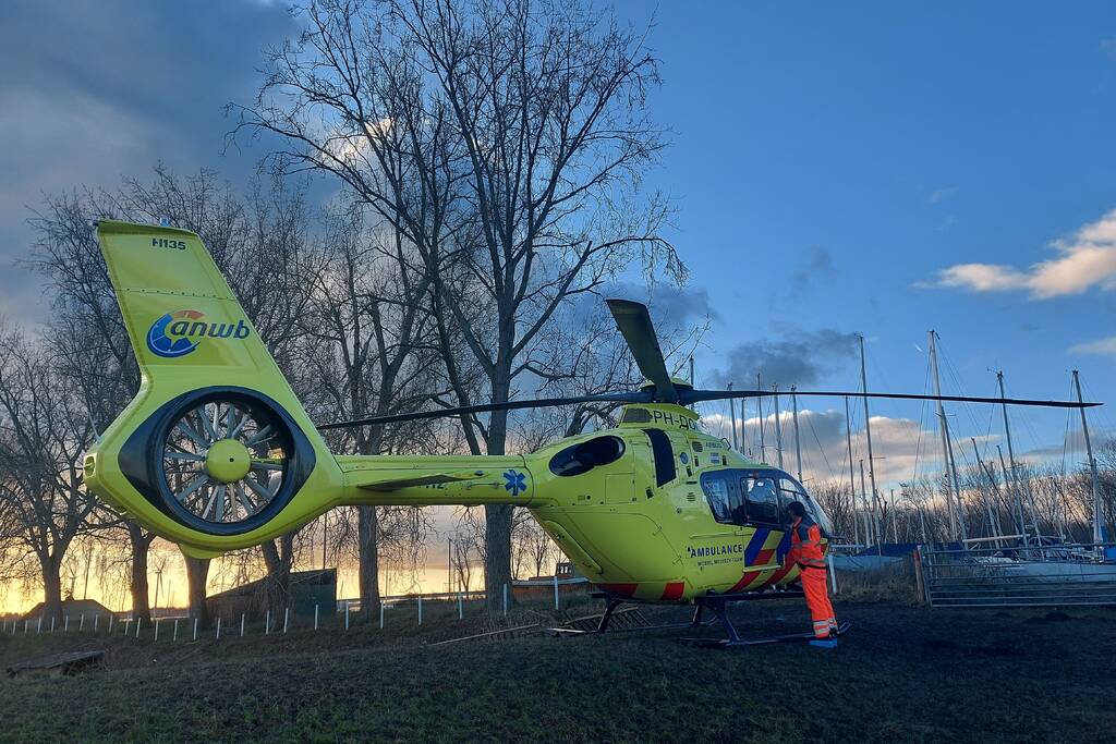 Man valt van ladder en raakt zwaargewond