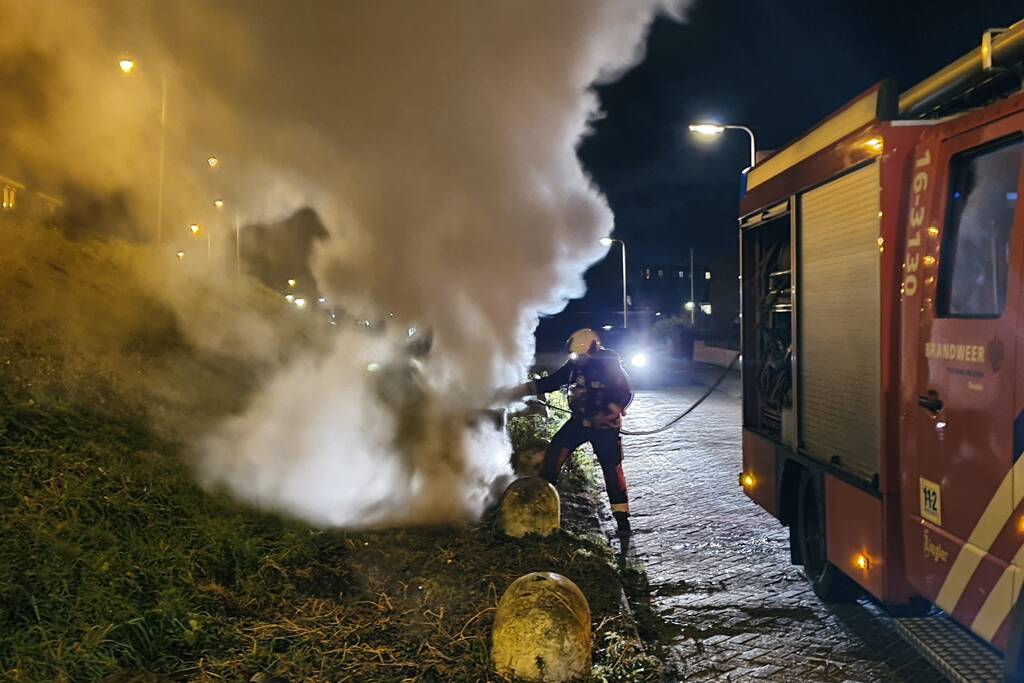 Brandweer blust vuurton