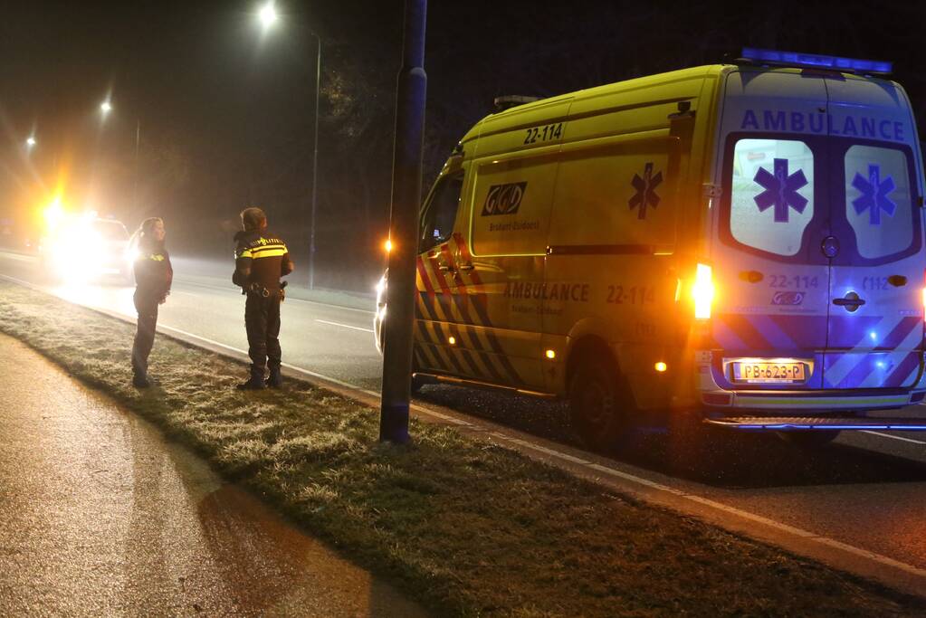 Scooterrijder belandt in sloot