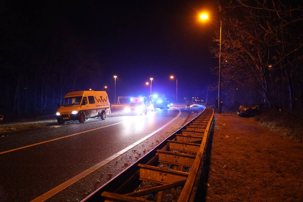 Persoon zwaargewond bij zwaar ongeluk