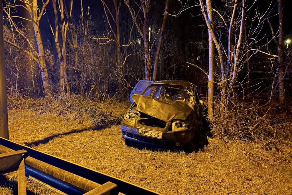 Persoon zwaargewond bij zwaar ongeluk