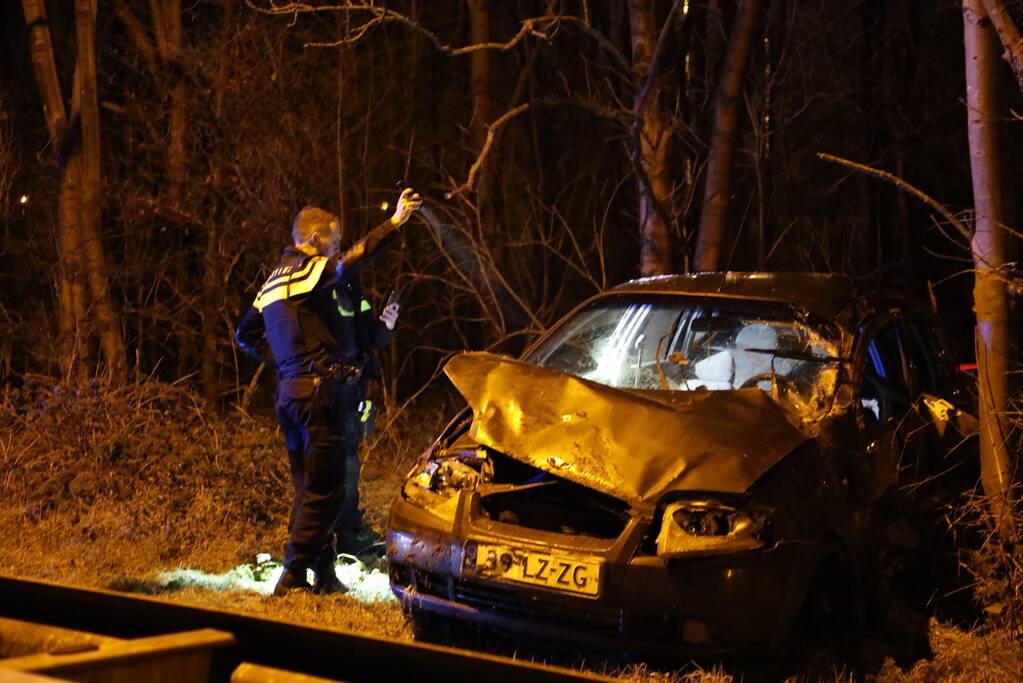 Persoon zwaargewond bij zwaar ongeluk
