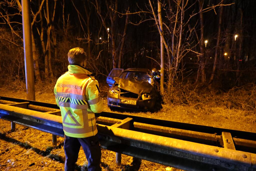Persoon zwaargewond bij zwaar ongeluk