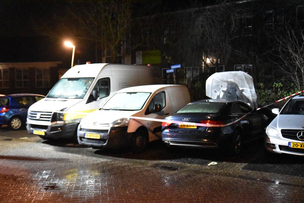 Auto verwoest door brand