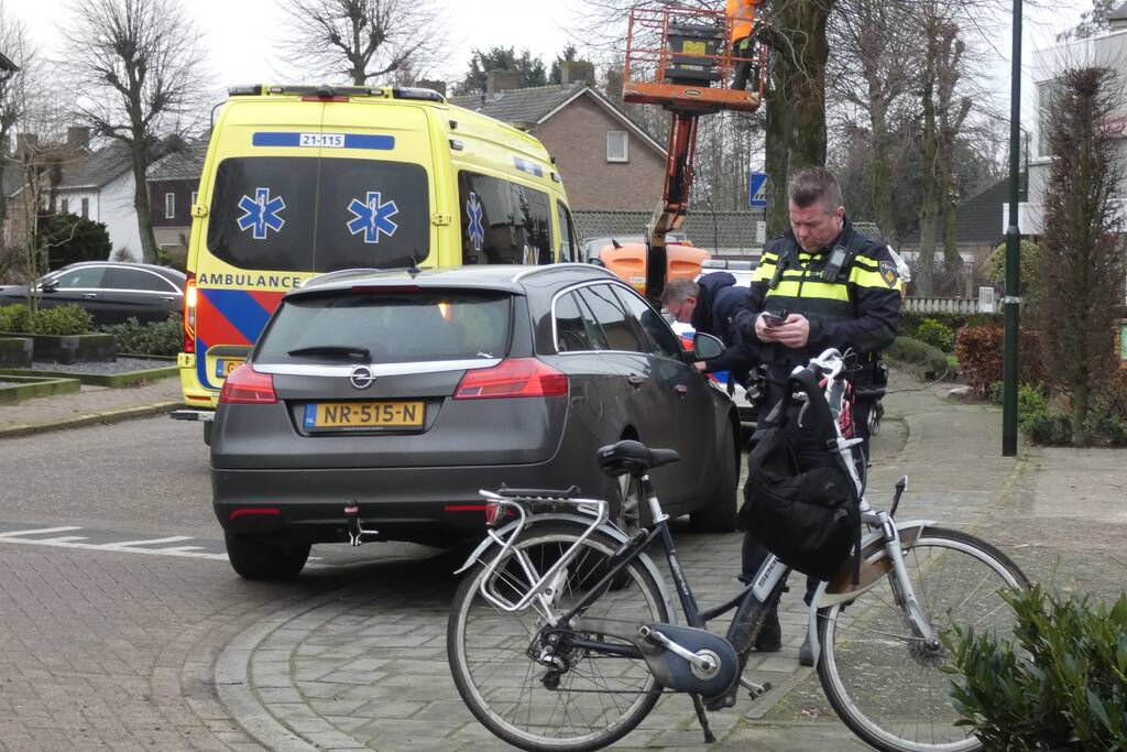 Aanrijding tussen auto en fietser