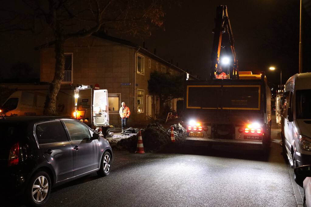 Stoep verzakt langzaam door waterlekkage