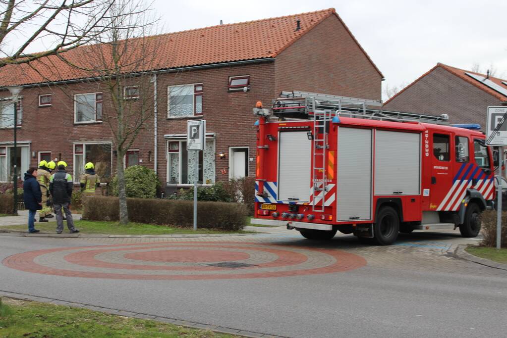 Brandweer schiet te hulp bij gaslek in woning