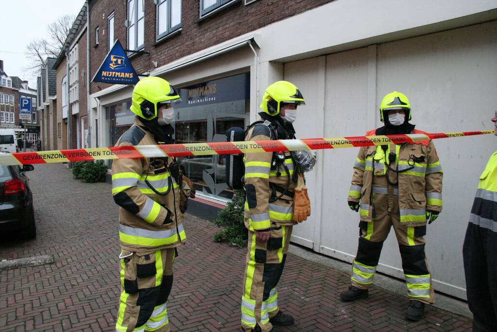 Gaslekkage in winkelstraat