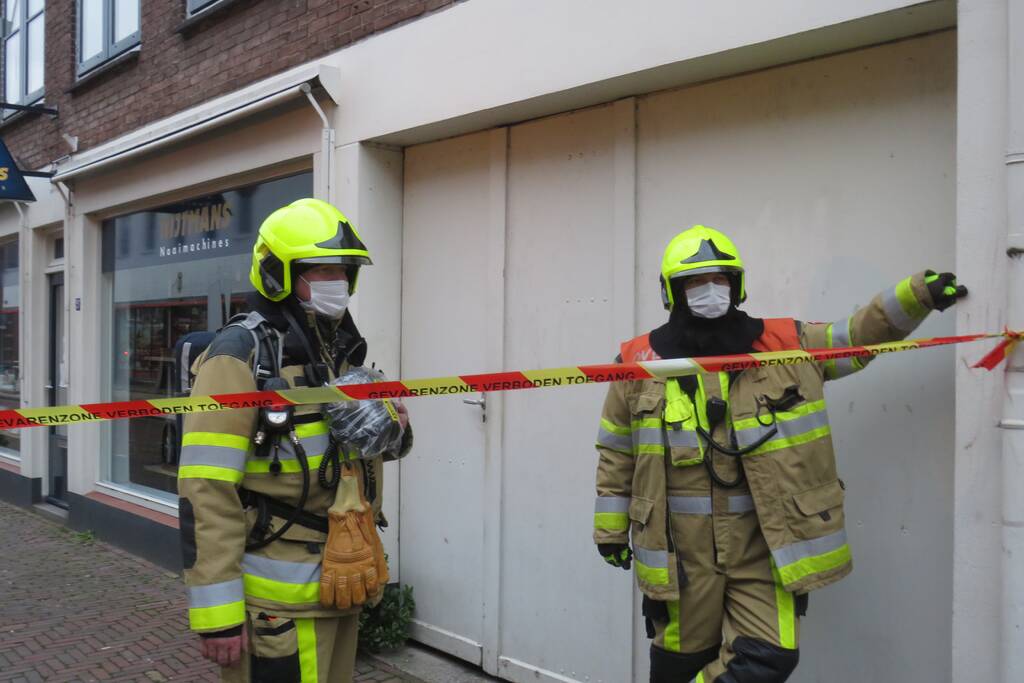 Gaslekkage in winkelstraat