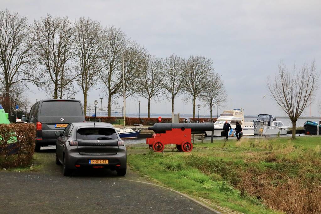 Overleden persoon op zeilboot aangetroffen