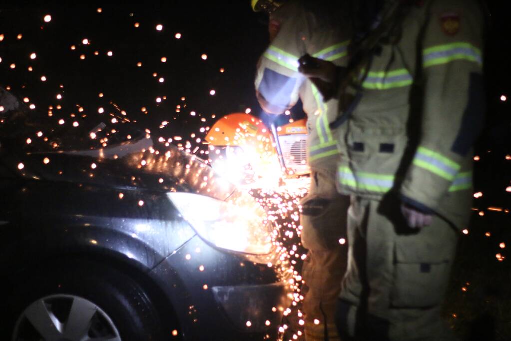 Auto verwoest door brand