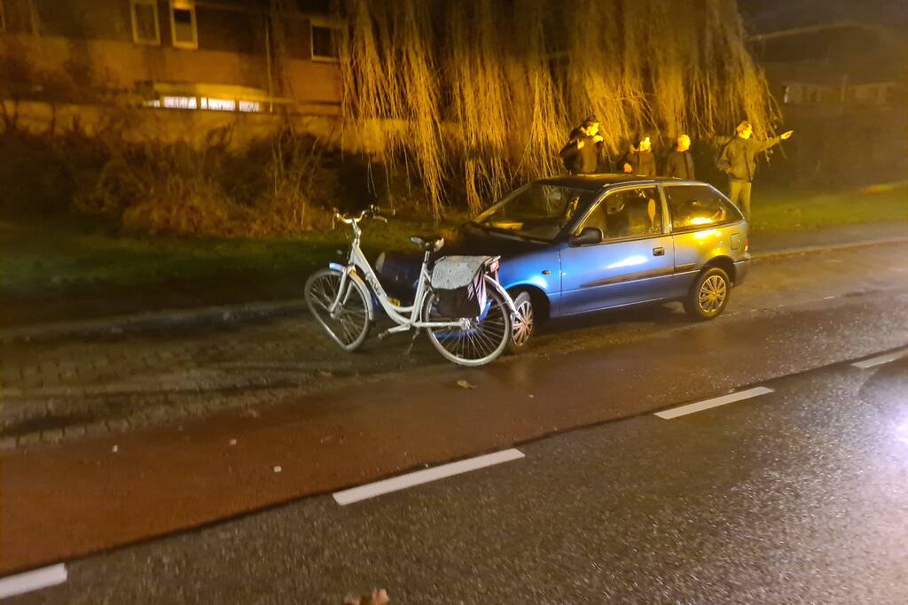 Fietser gewond bij botsing met auto