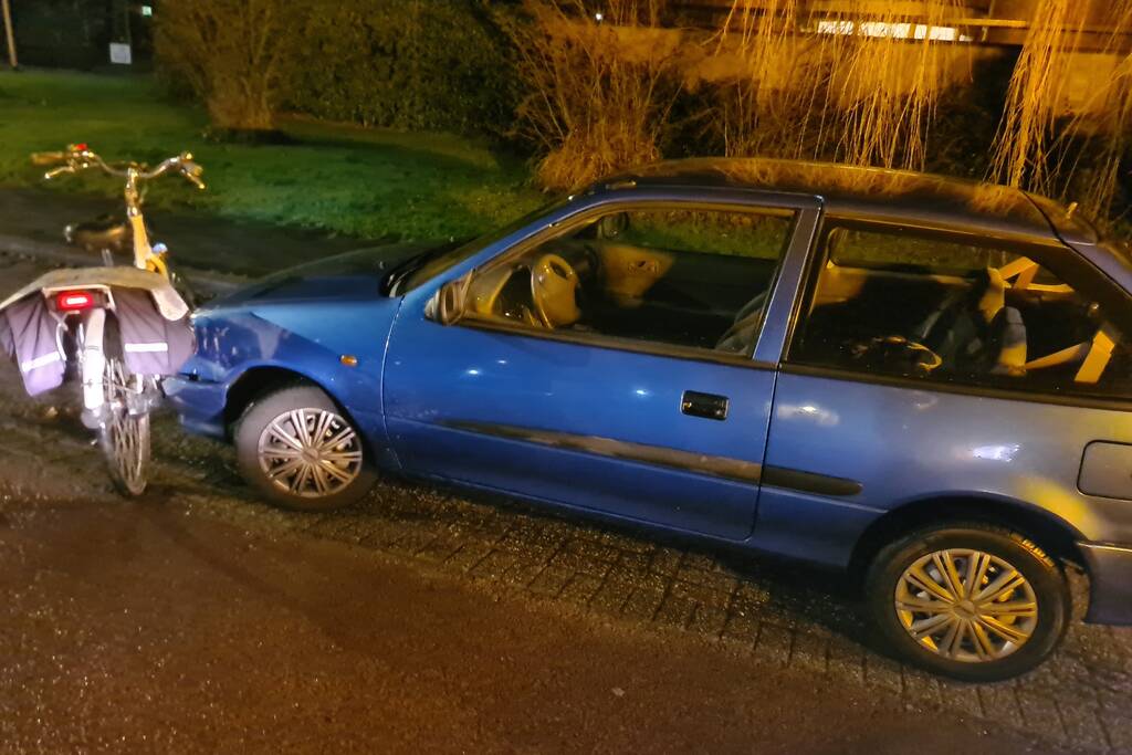 Fietser gewond bij botsing met auto