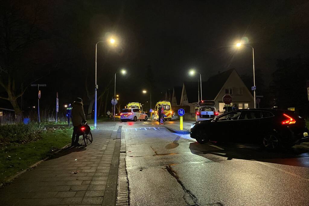 Fietser gewond bij botsing met auto