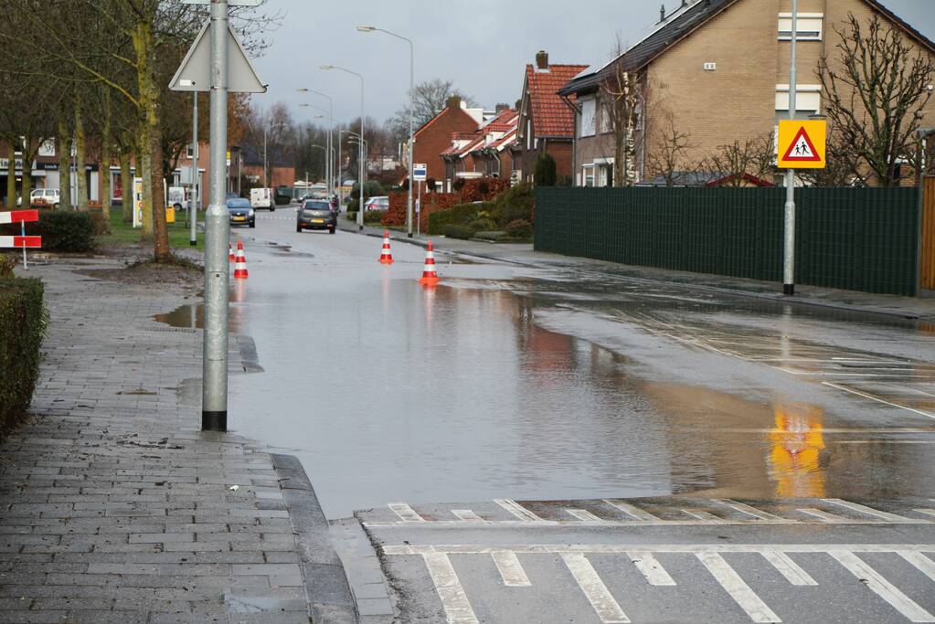 Waterballet na gesprongen leiding