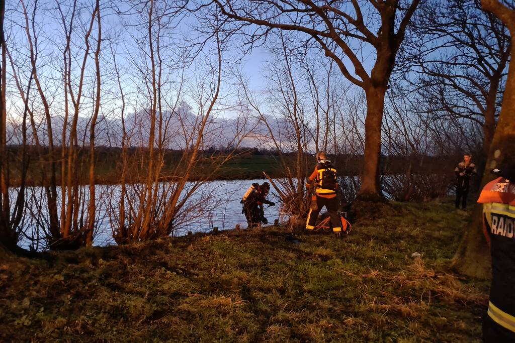 Kinderfiets gevonden langs de waterkant