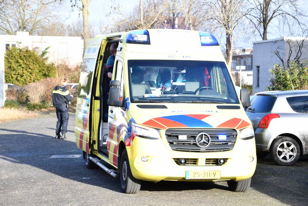 Traumahelikopter ingezet voor steekincident