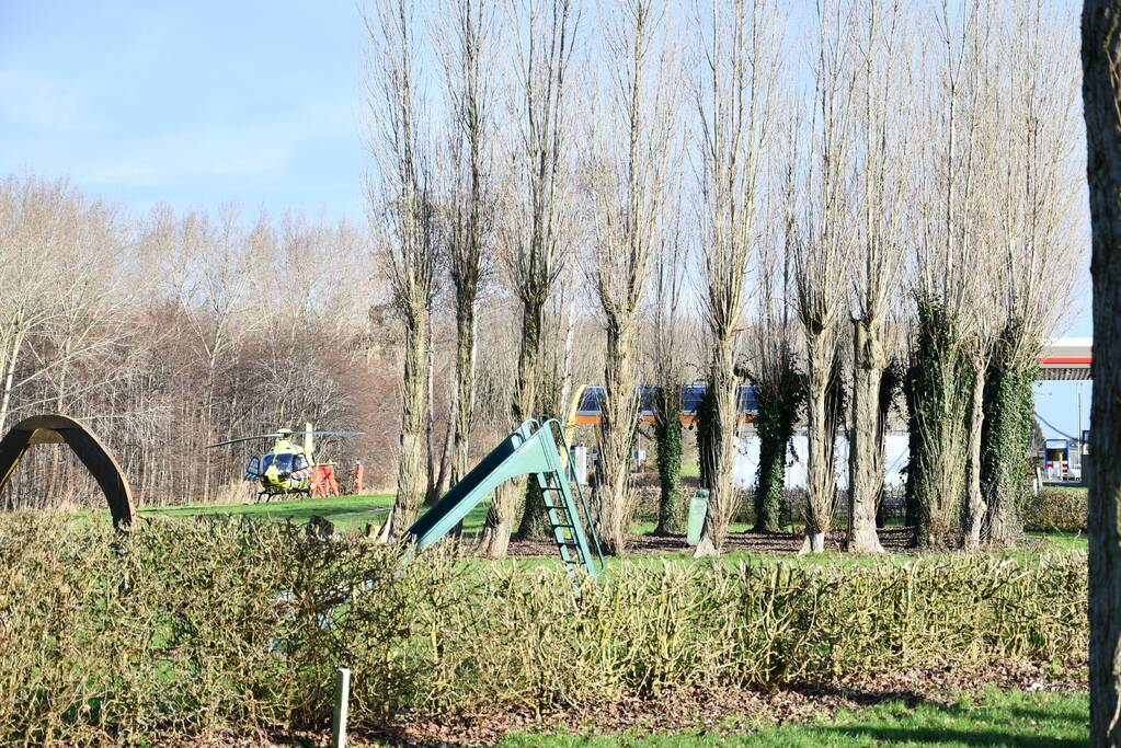 Traumahelikopter ingezet voor steekincident