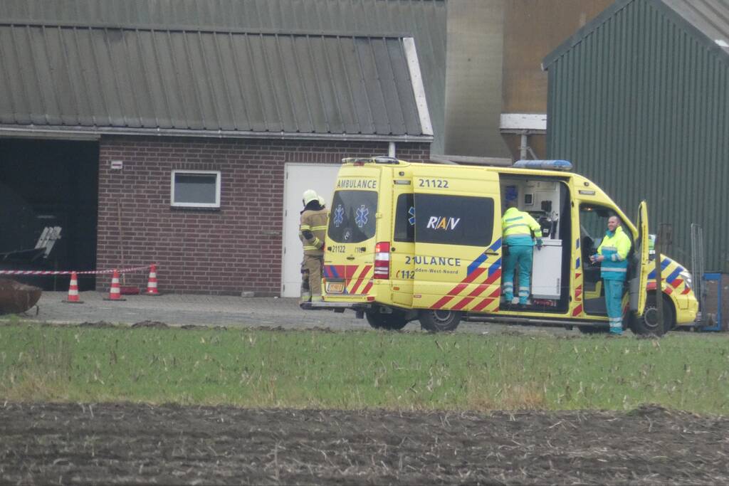 Man overleden door beknelling in machine