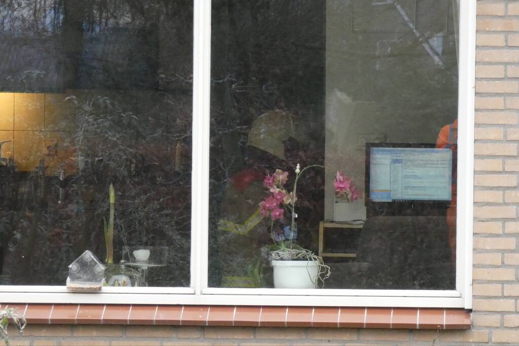 Doorgaande weg afgesloten door schoorsteenbrand