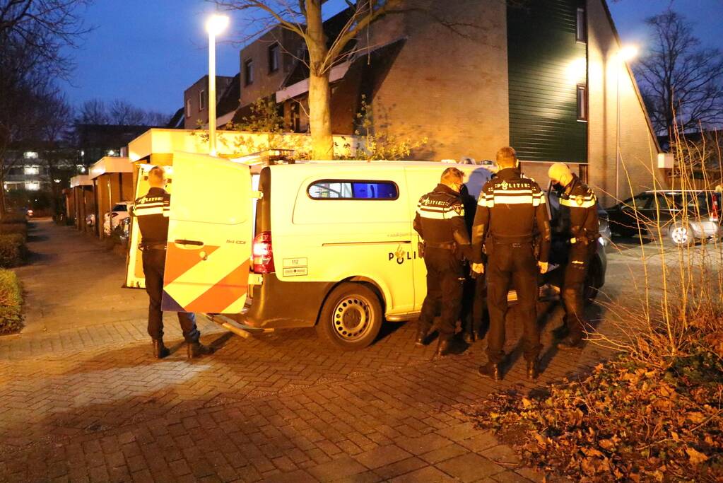 Twee buitenlandse mannen aangehouden