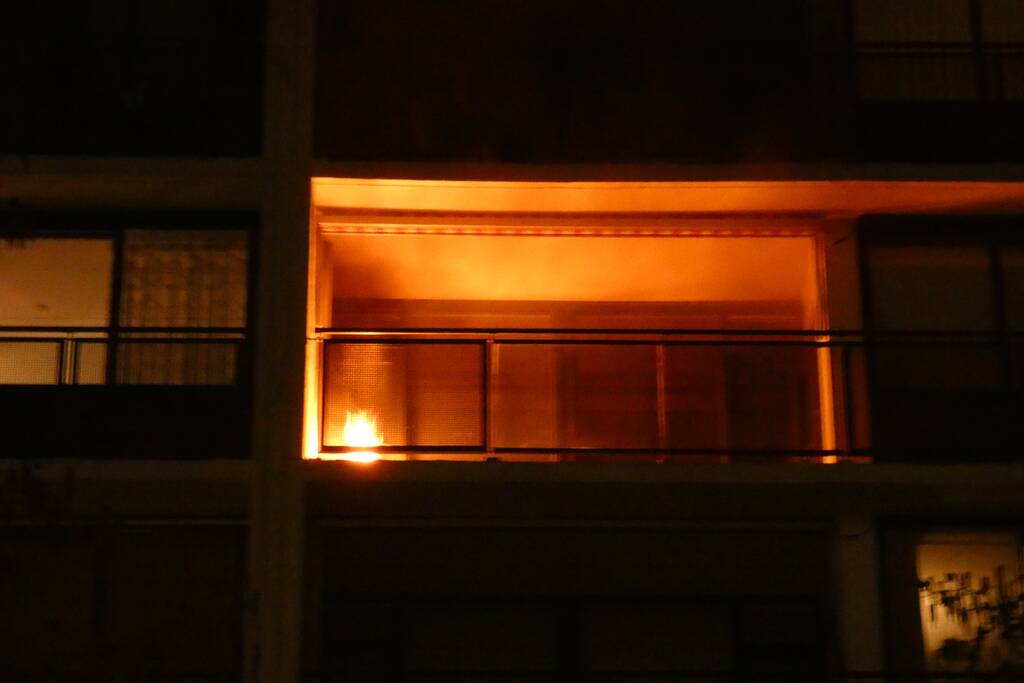 Brand op balkon snel gedoofd