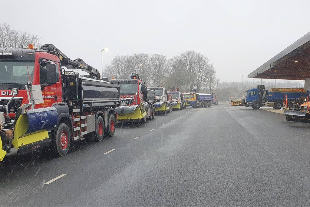Eerste sneeuw gevallen; KNMI waarschuwt voor gladheid