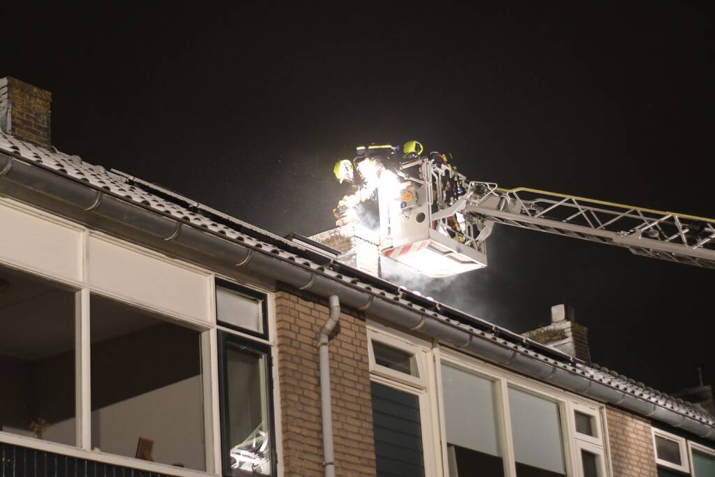 Schoorsteenbrand snel onder controle