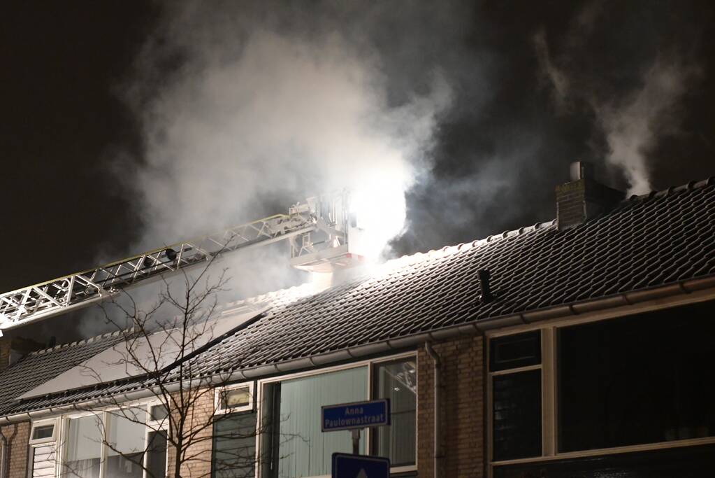 Schoorsteenbrand snel onder controle