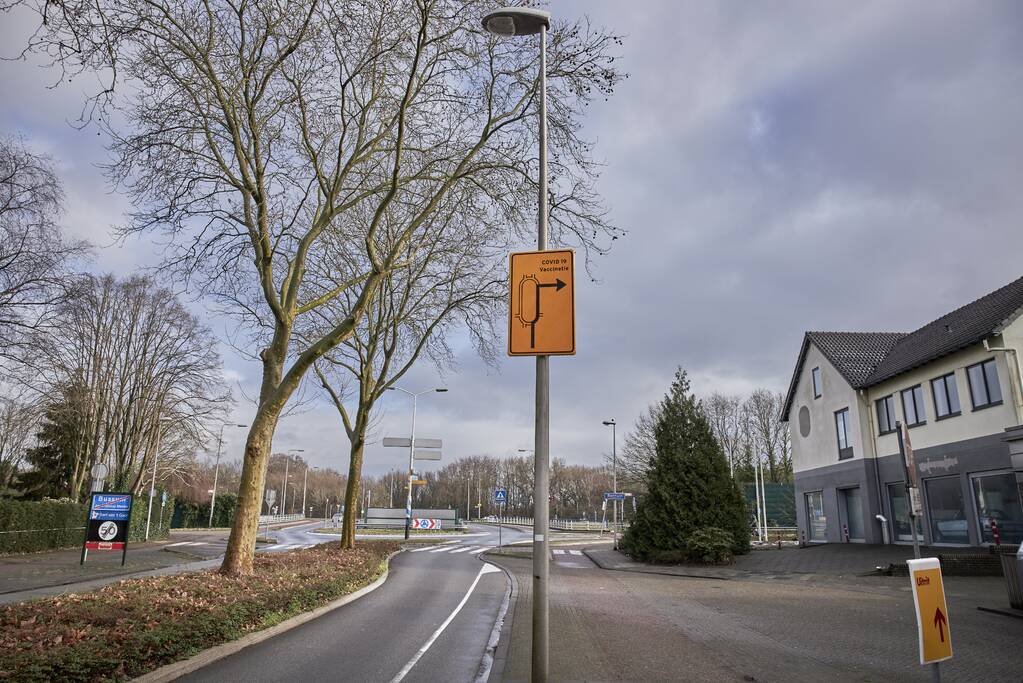 Vaccinatie COVID-19 van start gegaan