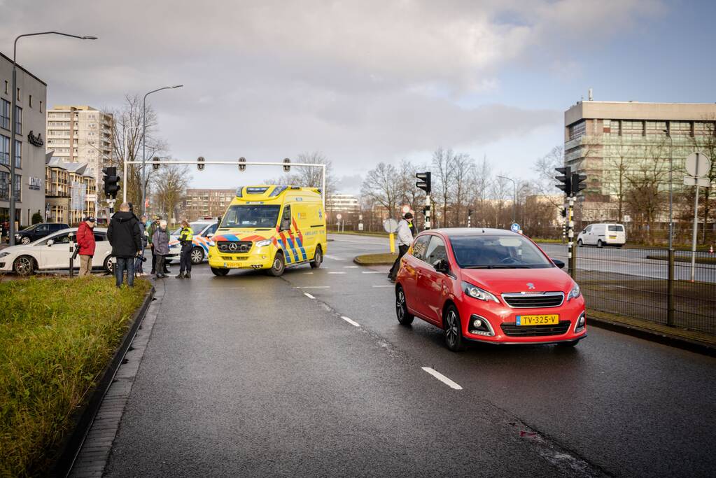 Voetganger gewond bij aanrijding met personenauto