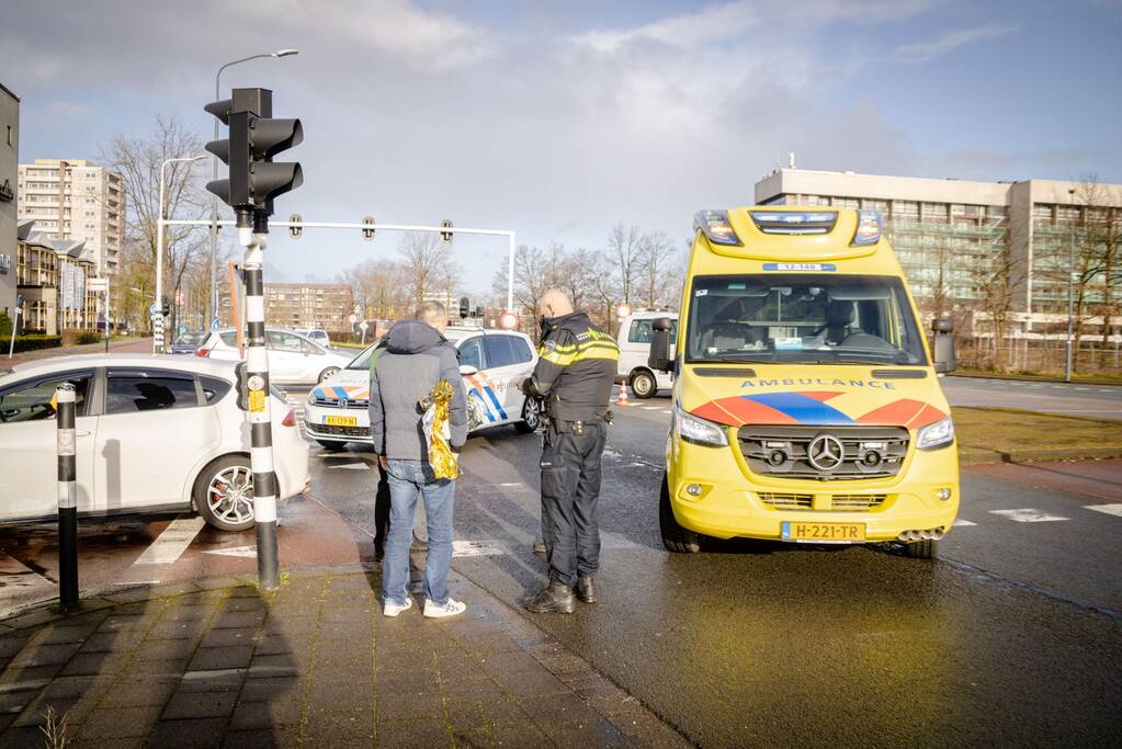 Voetganger gewond bij aanrijding met personenauto