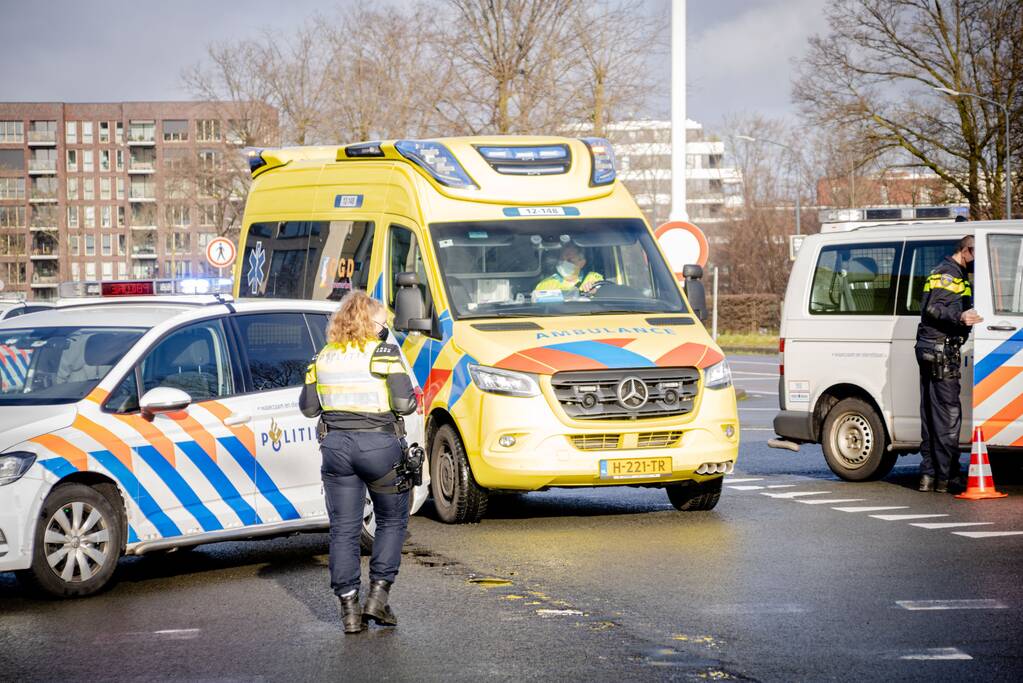 Voetganger gewond bij aanrijding met personenauto