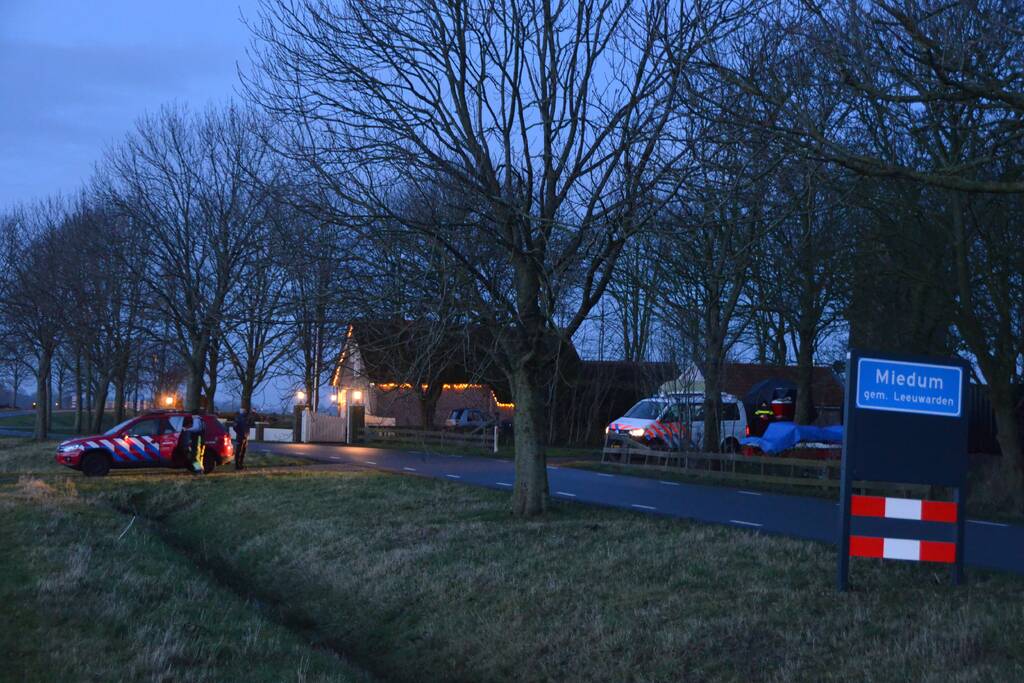 Brandweer en politie doen onderzoek