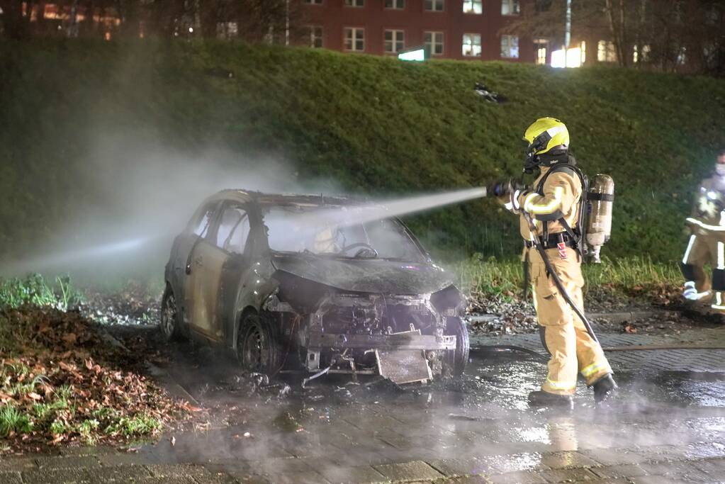 Auto compleet uitgebrand