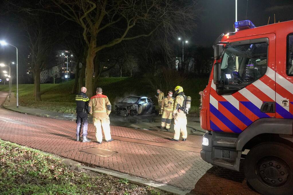 Auto compleet uitgebrand