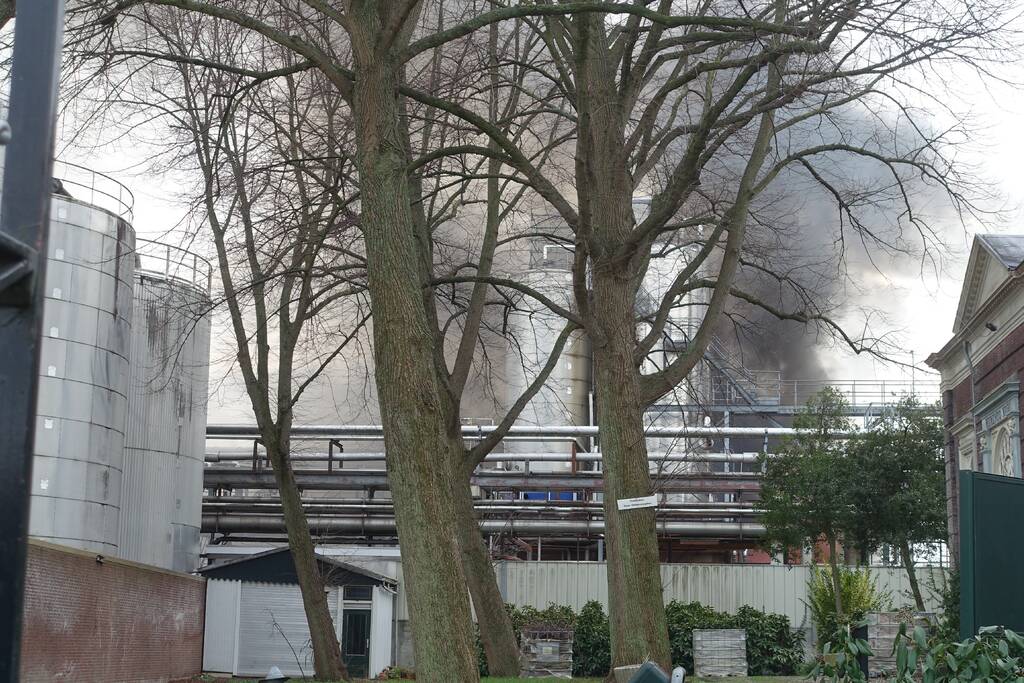 Knallen en grote rookontwikkeling bij Croda Nederland