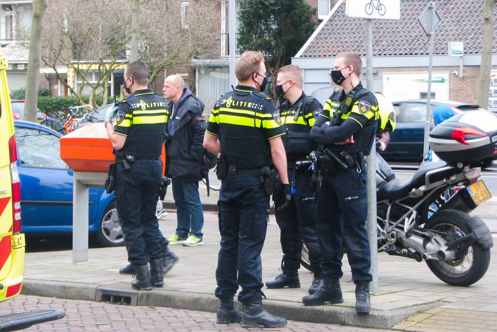 Steekpartij bij winkelcentrum