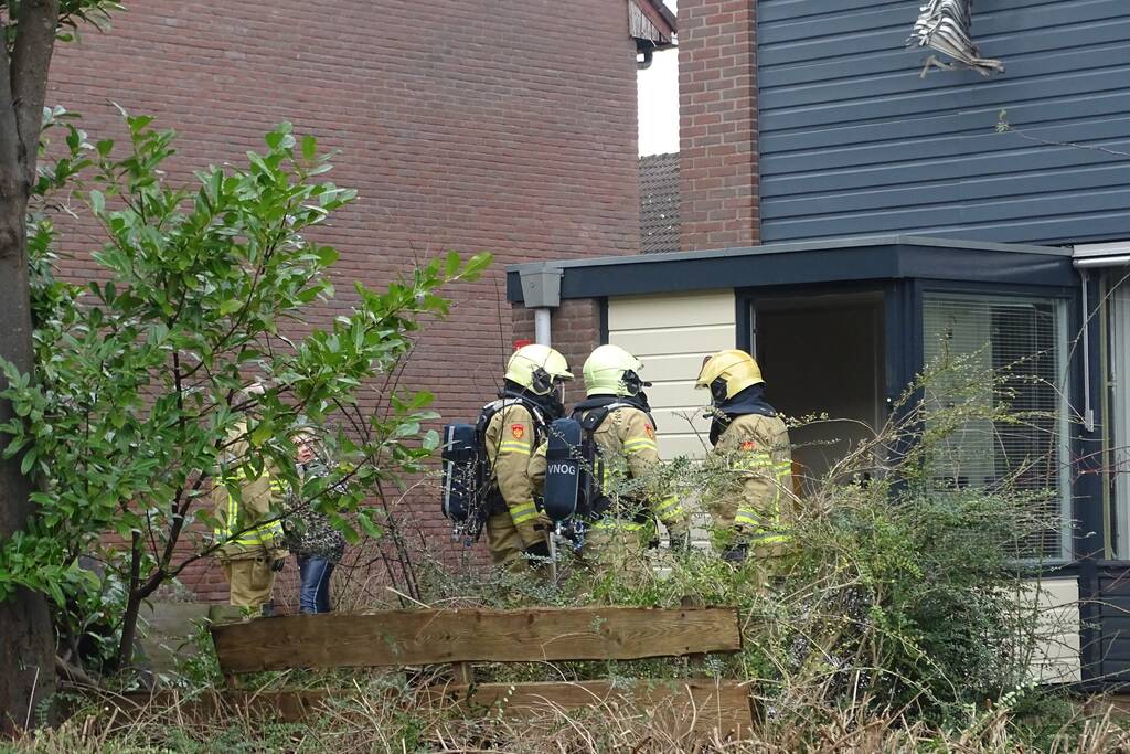 Witgoed-apparaat vat vlam