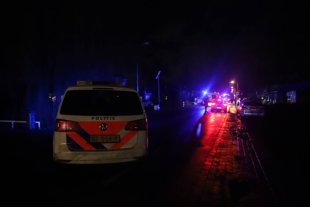 Frontale botsing tussen drie voertuigen